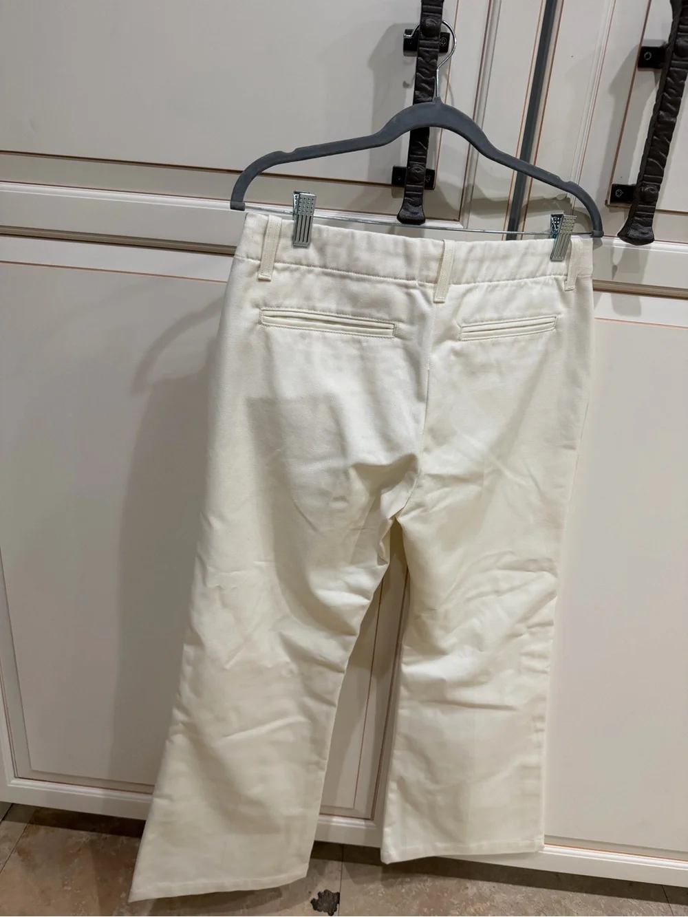 RE/DONE Mid-Rise Flared Trouser Ivory Jean (125) - Picture 7 of 9